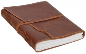 Ledergebundenes Notizbuch in braun Ledergebundenes Notizbuch in braun