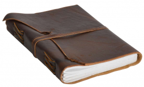A5 Notizbuch mit braunem Ledereinband A5 Notizbuch mit braunem Ledereinband